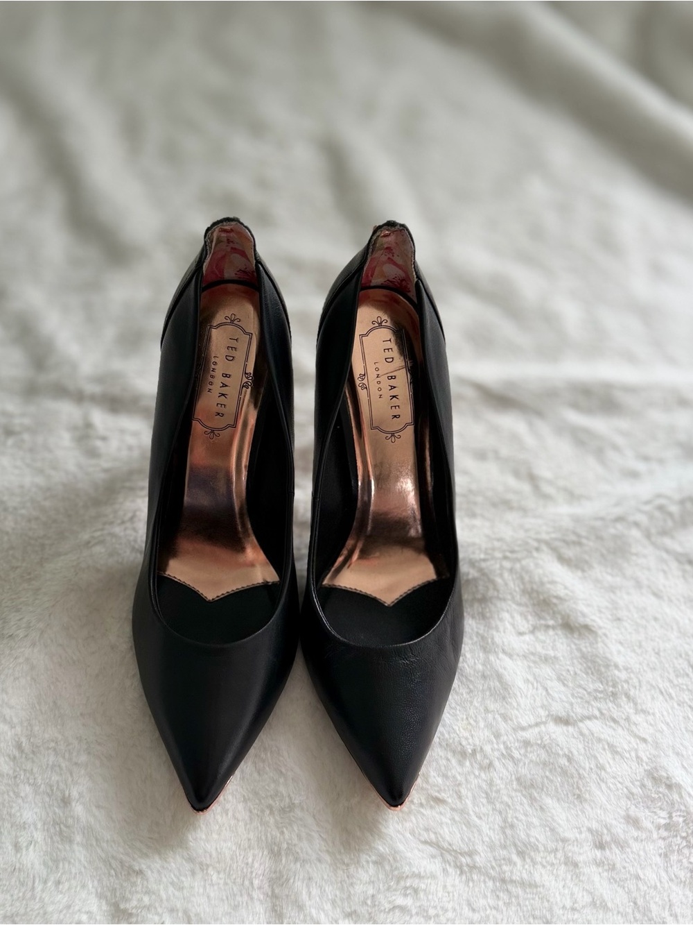 Ted Baker London Black Pointed-Toe Pumps with Rose-Gold Insole Size 37.5